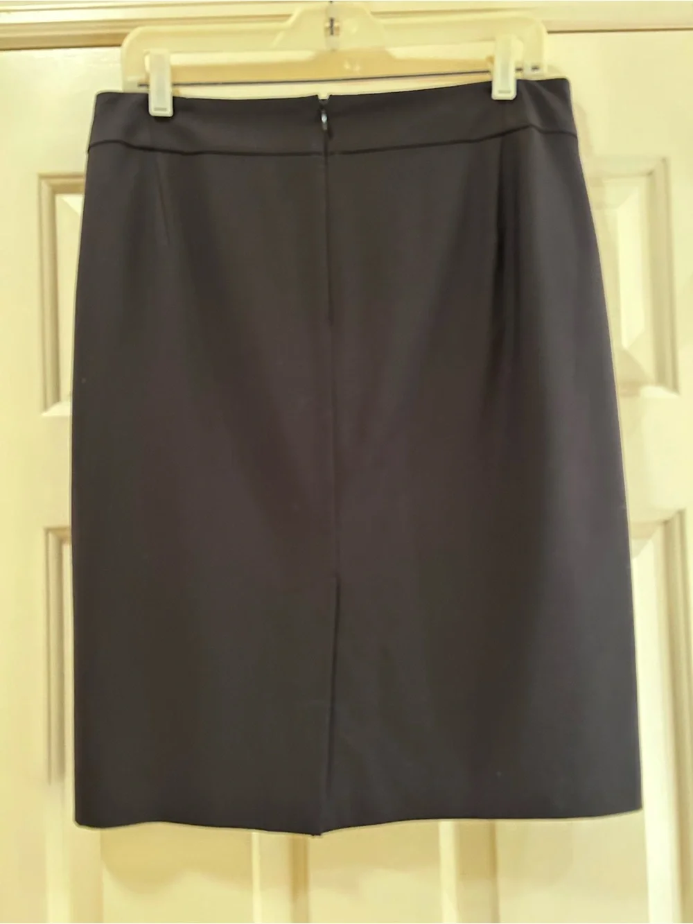 Ann Taylor Classic‎ Black Pencil Skirt